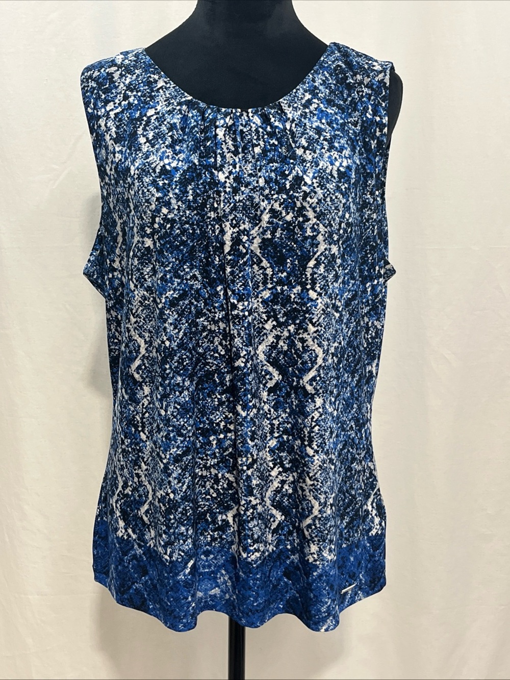 Calvin Klein Blue and White Sleeveless blouse office casual party .  1049
